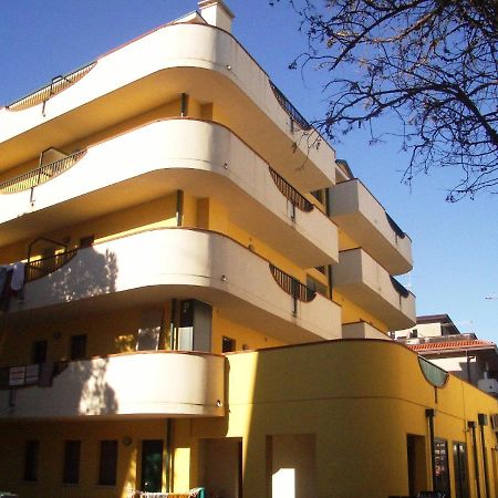 Residence Mediterraneo - Agenzia Cocal Caorle Ngoại thất bức ảnh